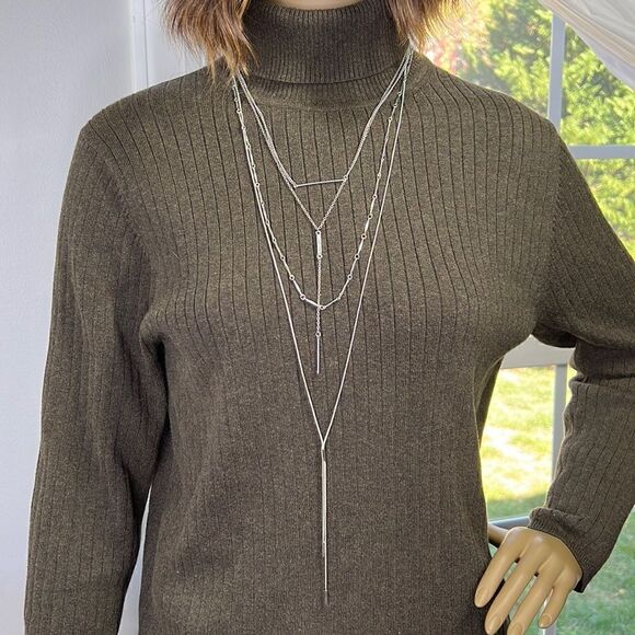 Four Tier Necklace Silver Tone - Picture 1 of 5